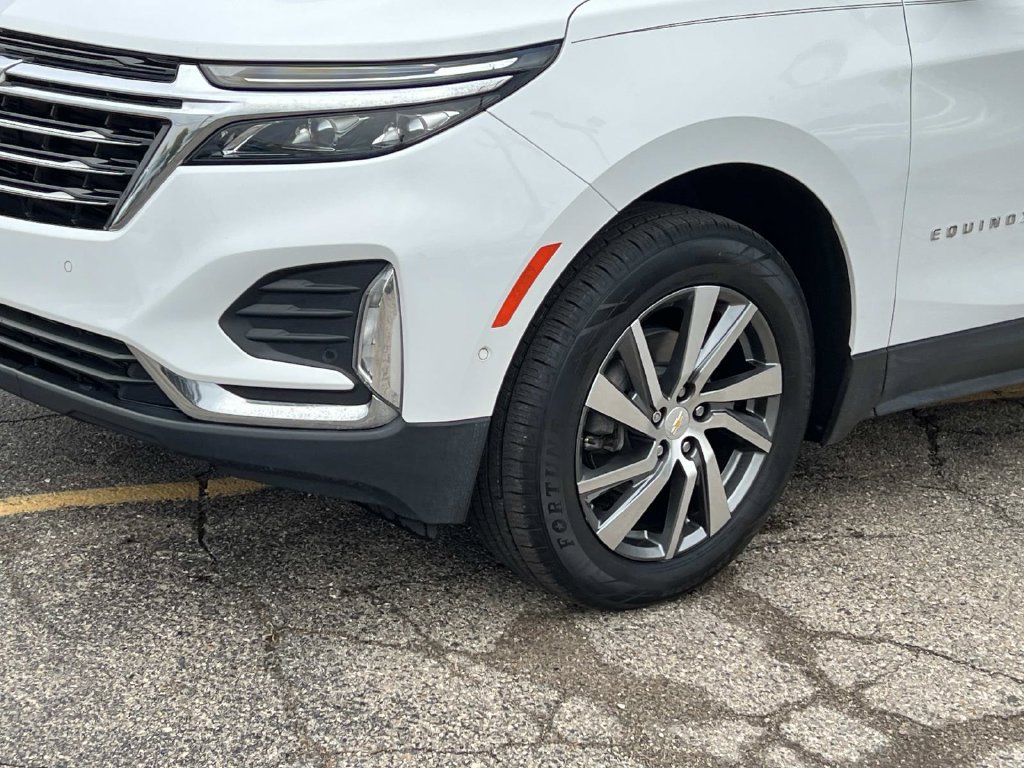 Used 2022 Chevrolet Equinox Premier AWD/4WD image 7