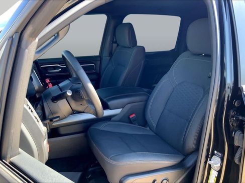 Used 2025 RAM 1500 Big Horn AWD/4WD image 8