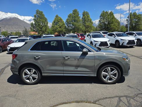 Used 2022 Audi Q3 2.0T Premium Plus w/ Premium Plus Package AWD/4WD image 4