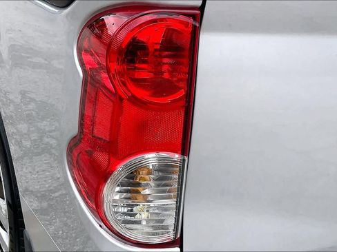 Used 2014 Nissan NV200 SV w/ Exterior Appearance Package FWD image 27