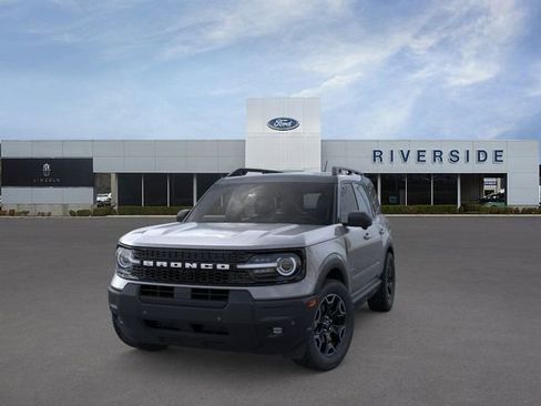 New 2025 Ford Bronco Sport Outer Banks w/ Outer Banks Tech Package+ image 2