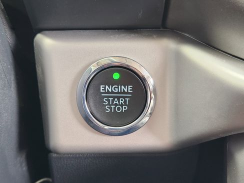 Certified 2022 Ford Expedition XLT RWD image 15