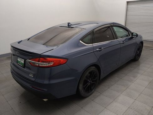 Used 2019 Ford Fusion SE w/ Equipment Group 151A FWD image 9