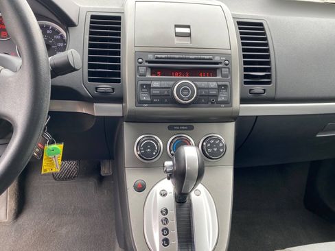 Used 2012 Nissan Sentra 2.0 SR FWD image 15