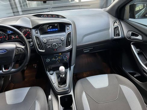 Used 2018 Ford Focus ST image 21