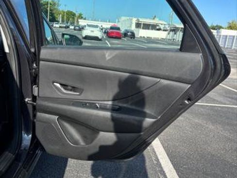 Used 2023 Hyundai Elantra SEL w/ Cargo Package FWD image 19