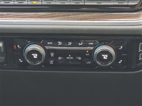 Used 2025 Chevrolet Silverado 2500 LT w/ Safety Package image 15