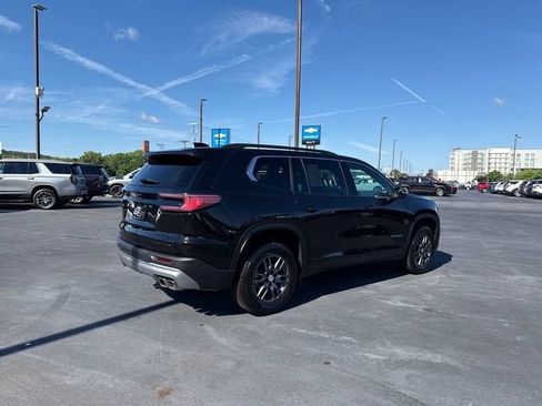 Used 2025 GMC Acadia Elevation FWD image 3