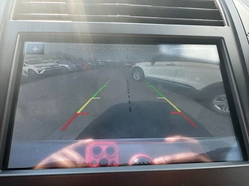 Used 2018 Lincoln MKC Select w/ Select Plus Package image 22