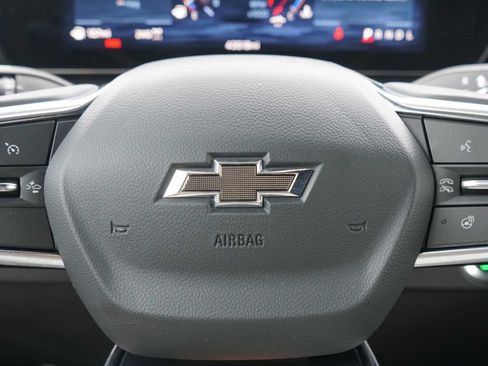 Used 2024 Chevrolet Traverse Z71 AWD/4WD image 15