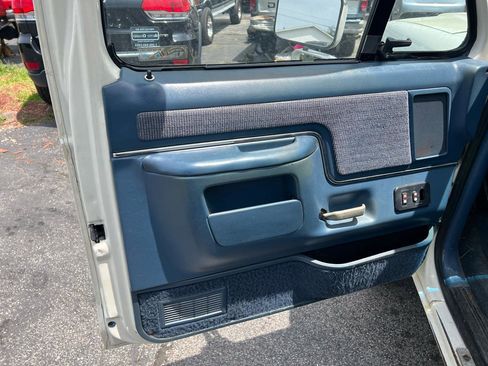 Used 1988 Ford Bronco AWD/4WD image 12