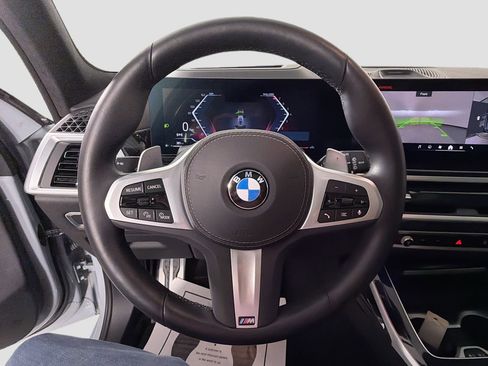 Certified 2024 BMW X7 xDrive40i w/ Executive Package image 12