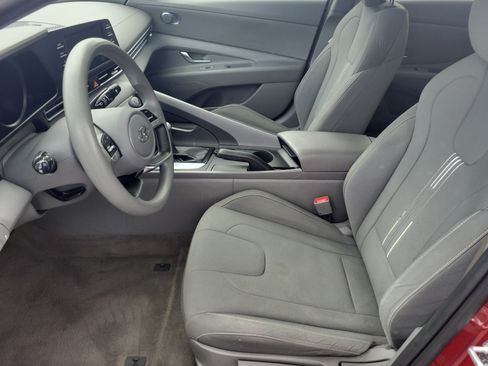 Used 2023 Hyundai Elantra SEL w/ Cargo Package FWD image 16