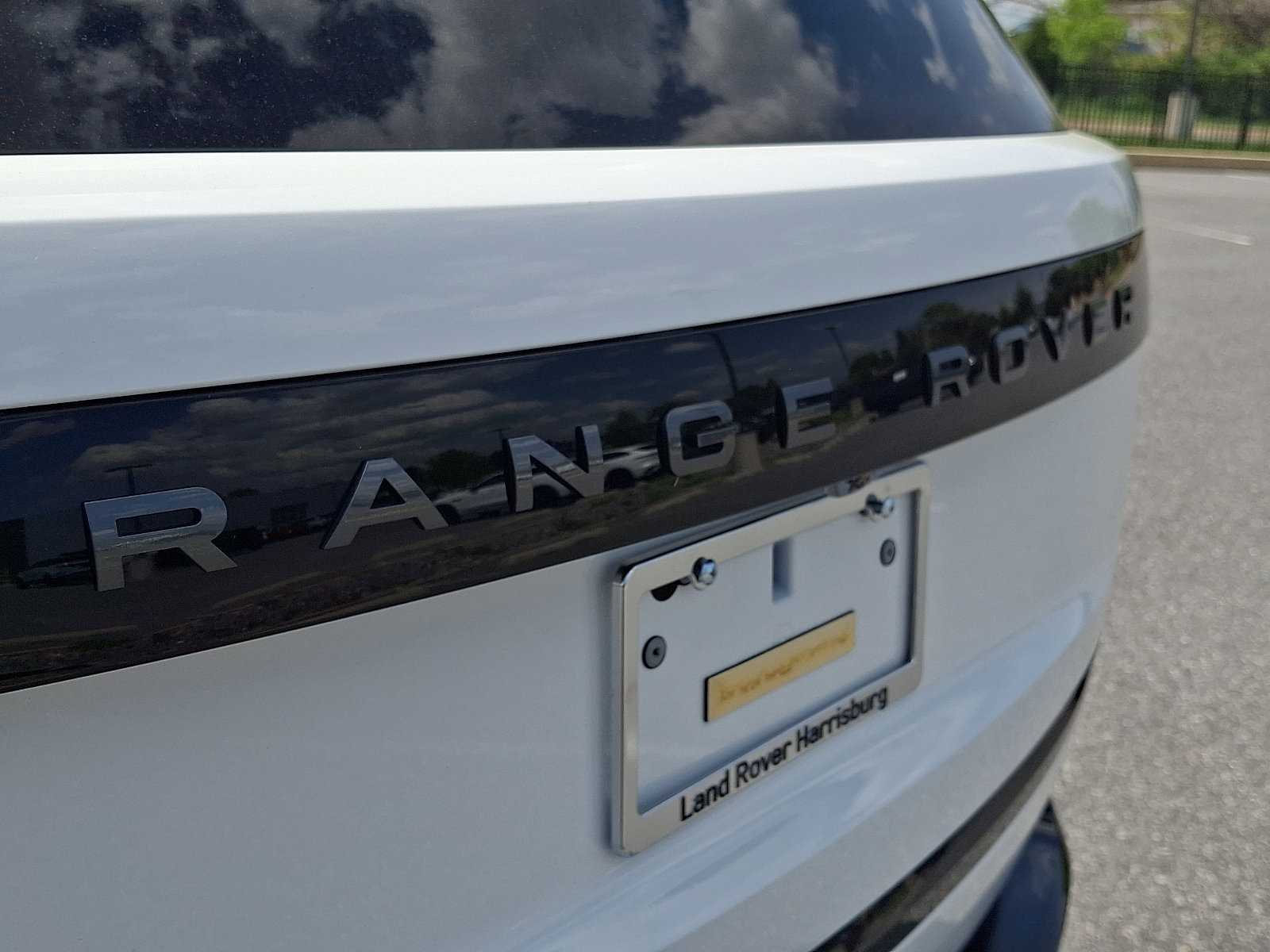 New 2026 Land Rover Range Rover Long Wheelbase SE AWD/4WD image 22