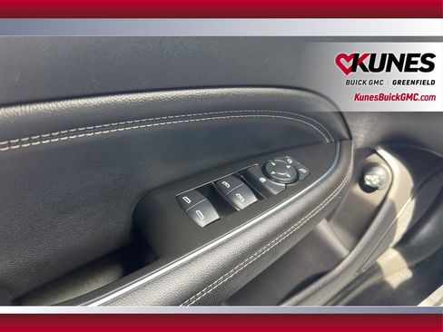 Used 2018 Buick Regal Essence w/ Driver Confidence Package #1 AWD/4WD image 26