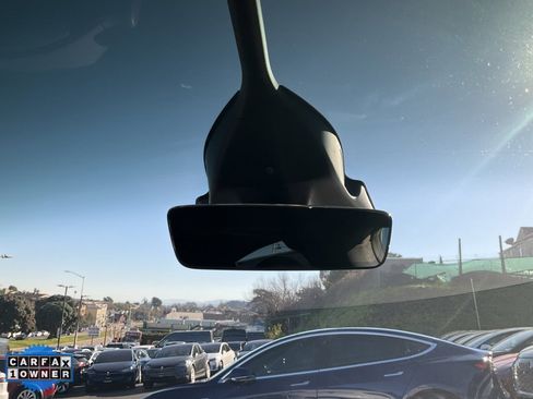 Used 2023 Tesla Model X image 41