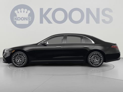 Used 2022 Mercedes-Benz S 500 4MATIC image 2
