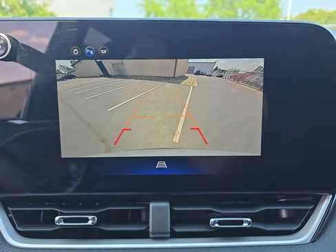 Used 2026 Chevrolet Equinox LT w/ Convenience Package II AWD/4WD image 28