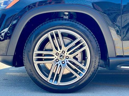 Certified 2026 Mercedes-Benz GLS 450 4MATIC image 12