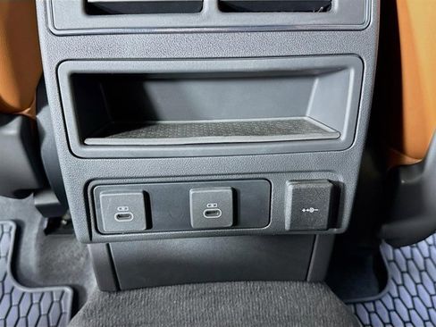 Used 2026 Jaguar F-PACE R-Dynamic S image 28