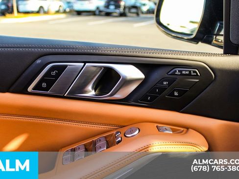 Used 2023 BMW X7 xDrive40i w/ M Sport Package image 43