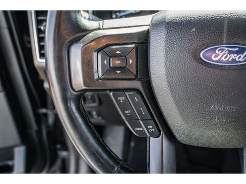 Used 2021 Ford Expedition Max Limited image 12