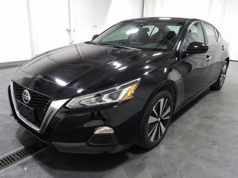 Used 2021 Nissan Altima 2.5 SV FWD image 3