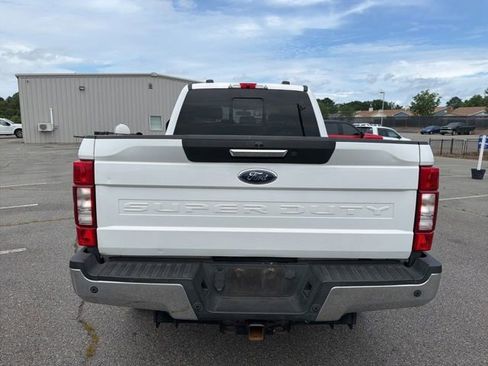 Used 2020 Ford F250 Lariat w/ Lariat Value Package AWD/4WD image 4