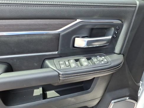 New 2026 RAM 2500 Laramie AWD/4WD image 5