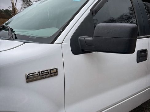 Used 2005 Ford F150 XLT image 3