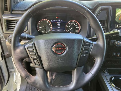 Used 2024 Nissan Titan PRO-4X w/ Pro-4x Convenience Package AWD/4WD image 20