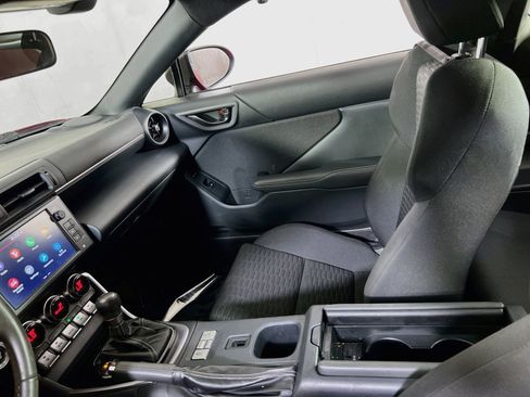 Used 2023 Toyota GR86 w/ ALL Weather Mat Package (TMS) RWD image 20