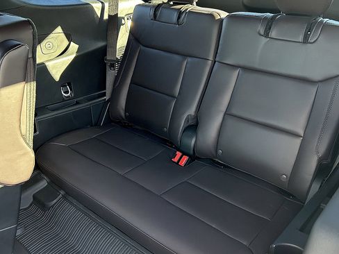New 2026 Ford Explorer Platinum RWD image 8