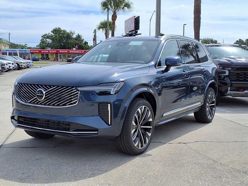 New 2026 Volvo XC90 B6 Plus w/ Protection Package Premier image 3