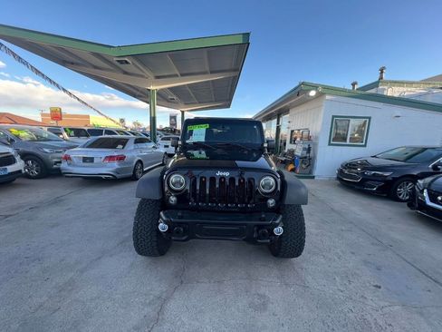 Used 2014 Jeep Wrangler Unlimited Sport w/ Quick Order Package 24S AWD/4WD image 2