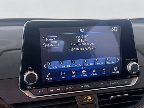 Used 2024 Nissan Altima 2.5 SV image 21