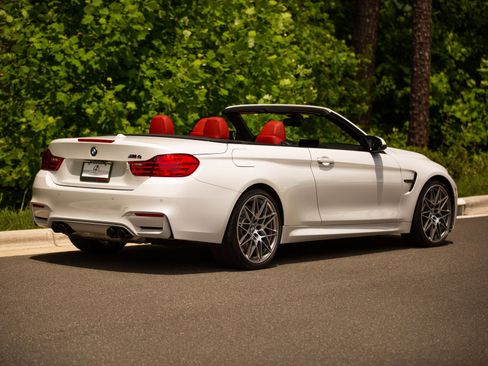 Used 2017 BMW M4 Convertible w/ Competition Package RWD image 24