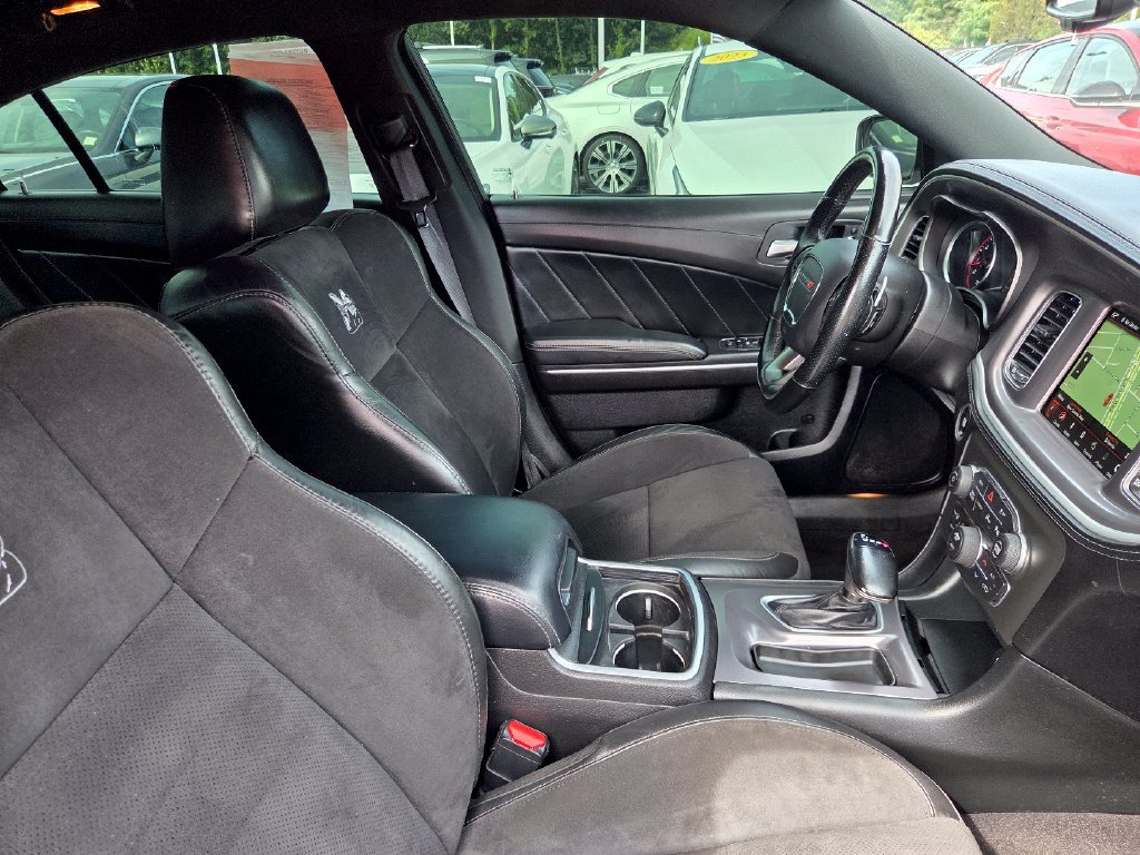 Used 2022 Dodge Charger Scat Pack RWD image 28