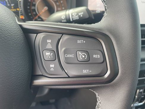 New 2025 Jeep Gladiator Rubicon w/ Safety Group AWD/4WD image 16