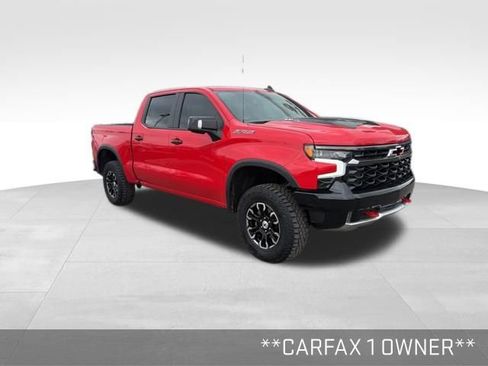 Used 2024 Chevrolet Silverado 1500 ZR2 image 2