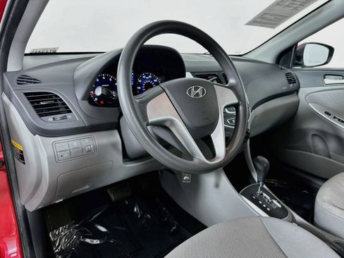 Used 2013 Hyundai Accent GLS FWD image 9