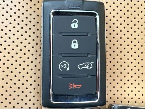 Used 2022 Jeep Grand Cherokee Summit image 18