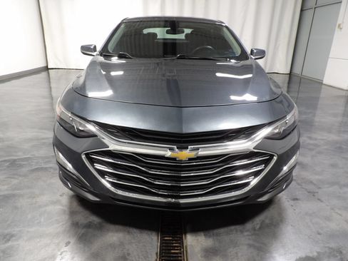 Used 2021 Chevrolet Malibu LS FWD image 2