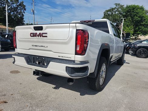 Used 2021 GMC Sierra 2500 Denali w/ Denali Ultimate Package AWD/4WD image 11