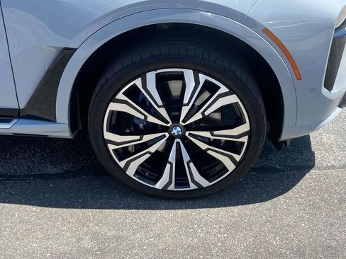 Used 2024 BMW X7 xDrive40i w/ Executive Package AWD/4WD image 8