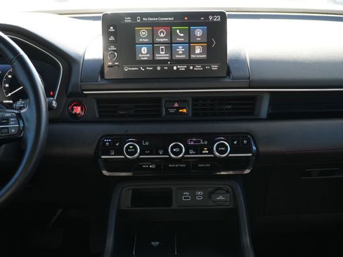 Used 2025 Honda Pilot Black Edition image 28