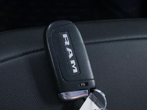Used 2024 RAM ProMaster 2500 w/ Convenience Group FWD image 13
