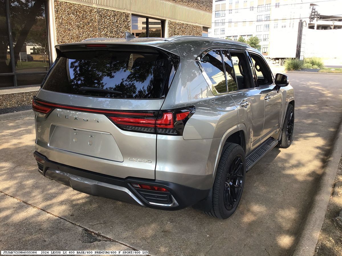 Used 2024 Lexus LX 600 4WD w/ Interior Upgrade Package image 5