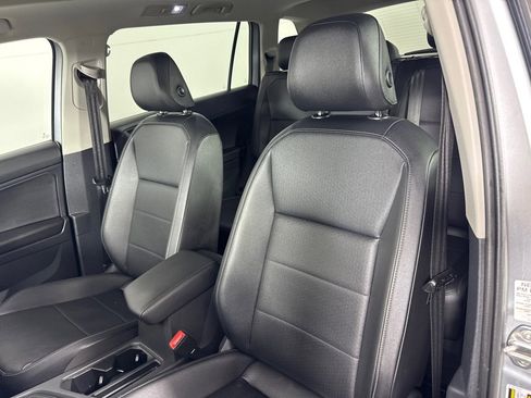 Used 2019 Volkswagen Tiguan SE image 15