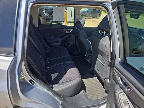 Used 2021 Subaru Forester Premium AWD/4WD image 12